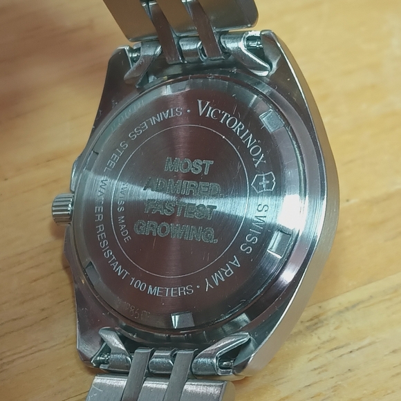 Victorinox Swiss Army Red and Silver Watch Three-hand Movement, Date - Picture 7 of 12